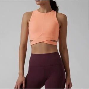 Athleta Conscious Crop Cut Out Peach Small